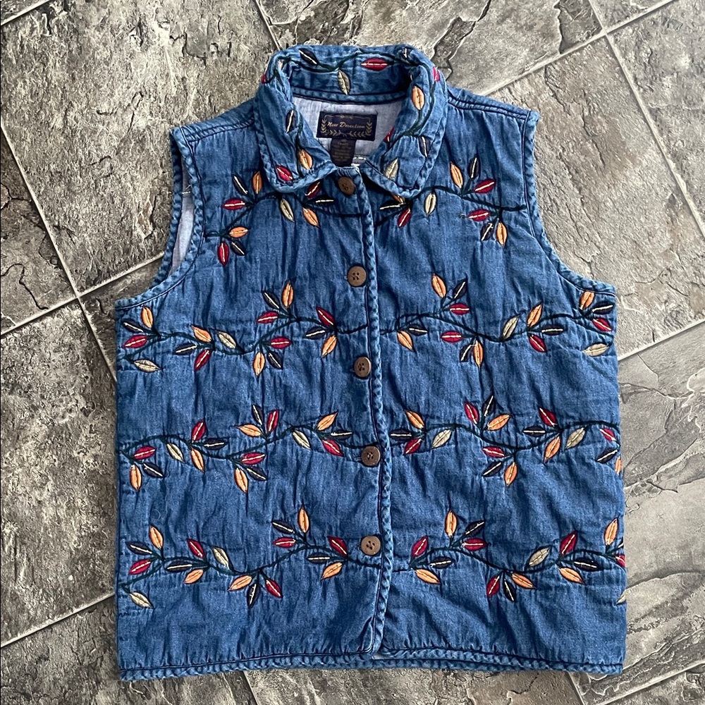 NEW DIRECTION Embroidered Denim Vest Cottagecore Coastal Grandma Retro Cozy Warm